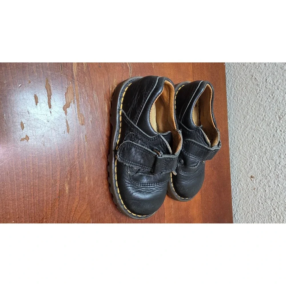 Dr. Martens Shoes Toddler 6 Black Leather Made in England Hook Loop Vintage Lug